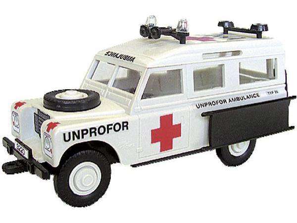 Fotografie Stavebnice Monti 35 Unprofor Ambulance Land Rover 1:35 v krabici 22x15x6cm